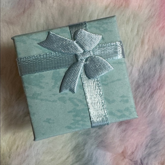 Pandora sterling silver swirl clip set - Picture 8 of 8